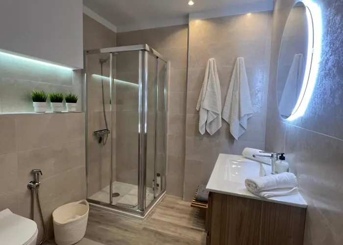 Boutique One Bed Sea Views And Free Wifi