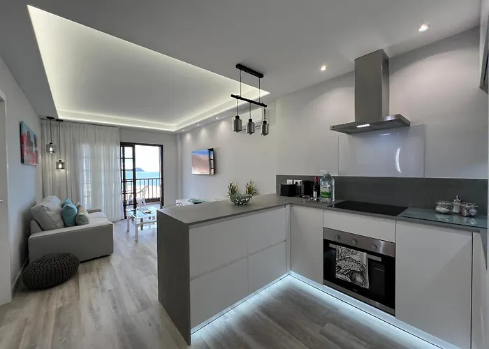 Boutique One Bed Sea Views And Free Wifi * طوستا ديل سيلونثيو