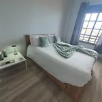 아파트 Boutique One Bed Sea Views And Free Wifi