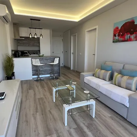 Lägenhet Boutique One Bed Sea Views And Free Wifi