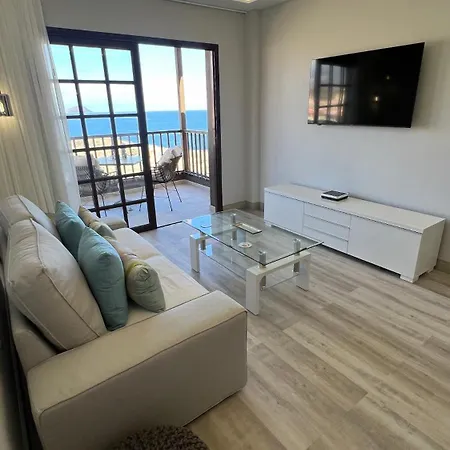 Boutique One Bed Sea Views And Free Wifi *