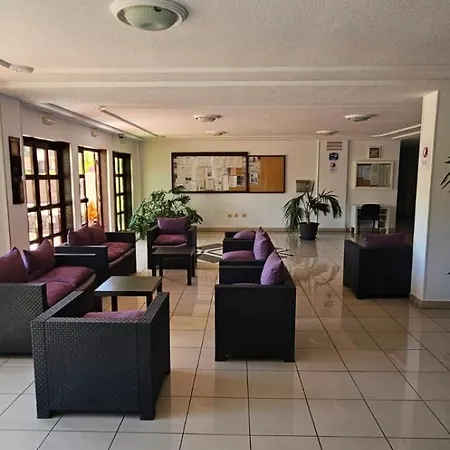 Boutique One Bed Sea Views And Free Wifi Lägenhet
