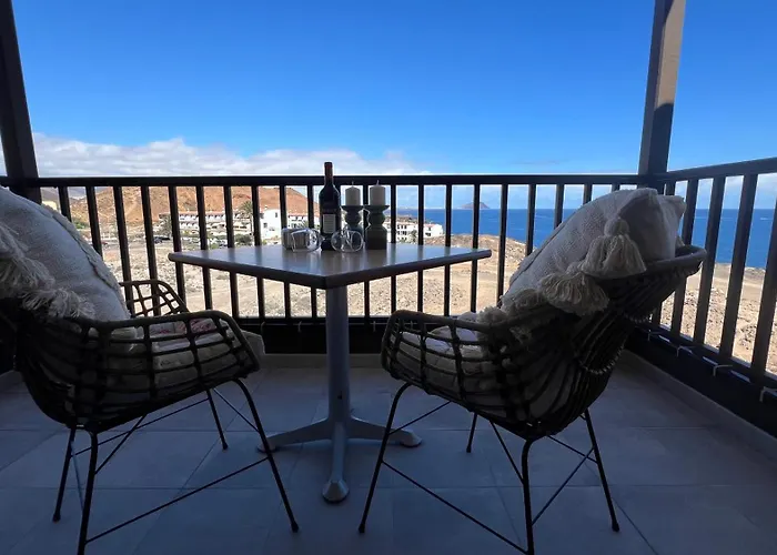 Boutique One Bed Sea Views And Free Wifi Apartament *
