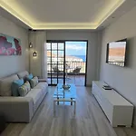 Boutique One Bed Sea Views And Free Wifi