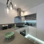 شقة Boutique One Bed Sea Views And Free Wifi طوستا ديل سيلونثيو