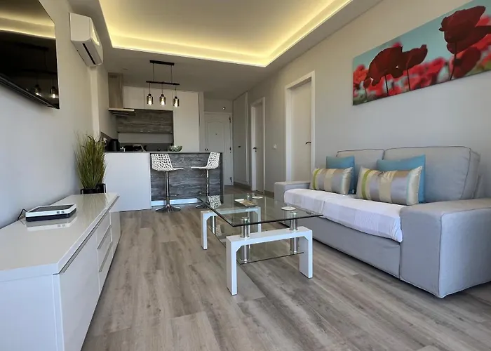 Boutique One Bed Sea Views And Free Wifi Апартаменты