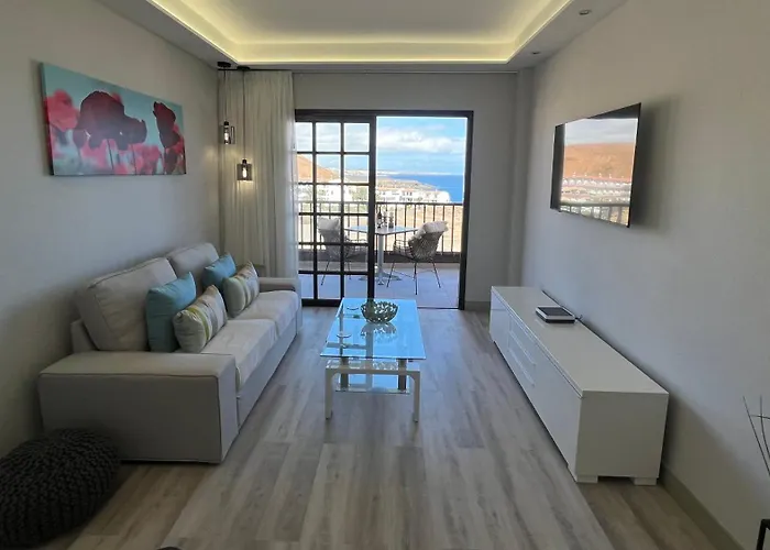 Апартаменты Boutique One Bed Sea Views And Free Wifi