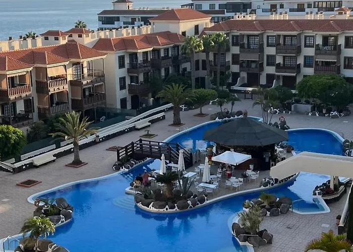 Апартаменты Boutique One Bed Sea Views And Free Wifi