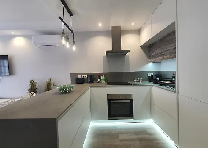 Boutique One Bed Sea Views And Free Wifi Апартаменты Коста-дель-Силенцио