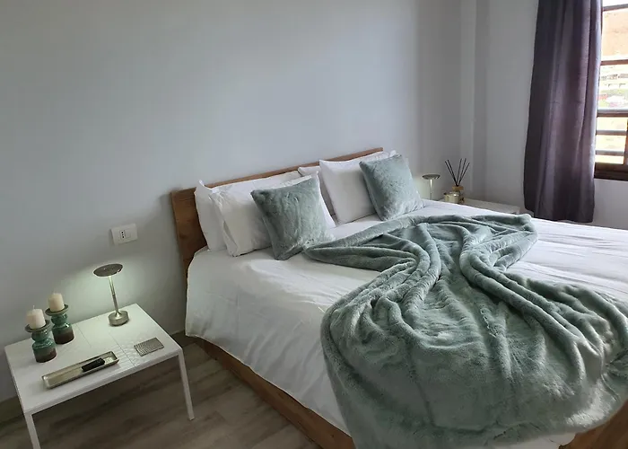 Boutique One Bed Sea Views And Free Wifi